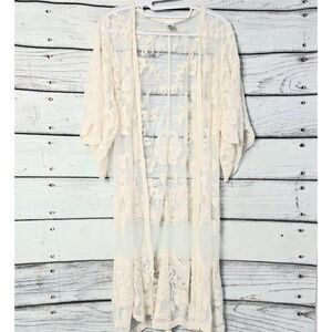 Time and Tru Cream Sheer Embroidered Kimono L/XL